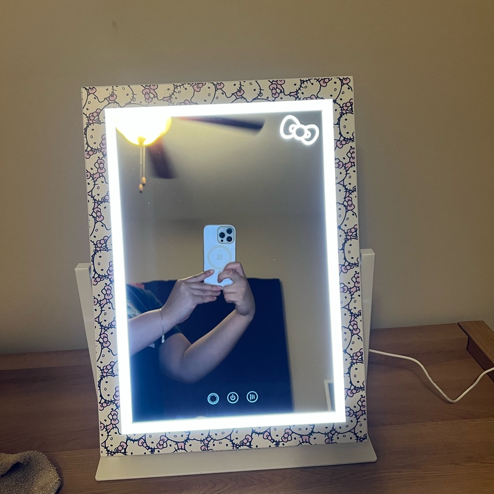 Impressions Hello Kitty LED Mirror